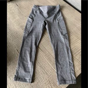 Lululemon Speed Up Crop in heathered black size 4